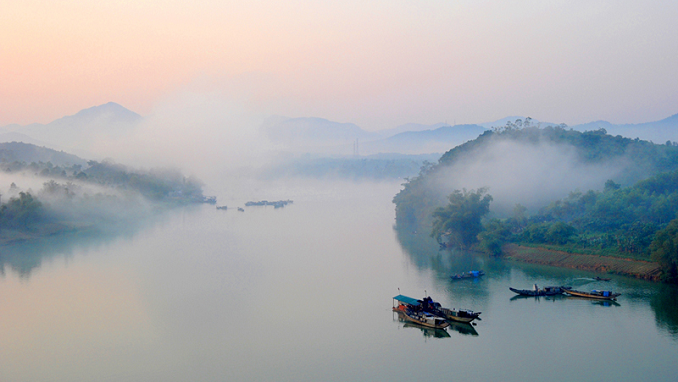 hoang-hon-trong-thi-ca